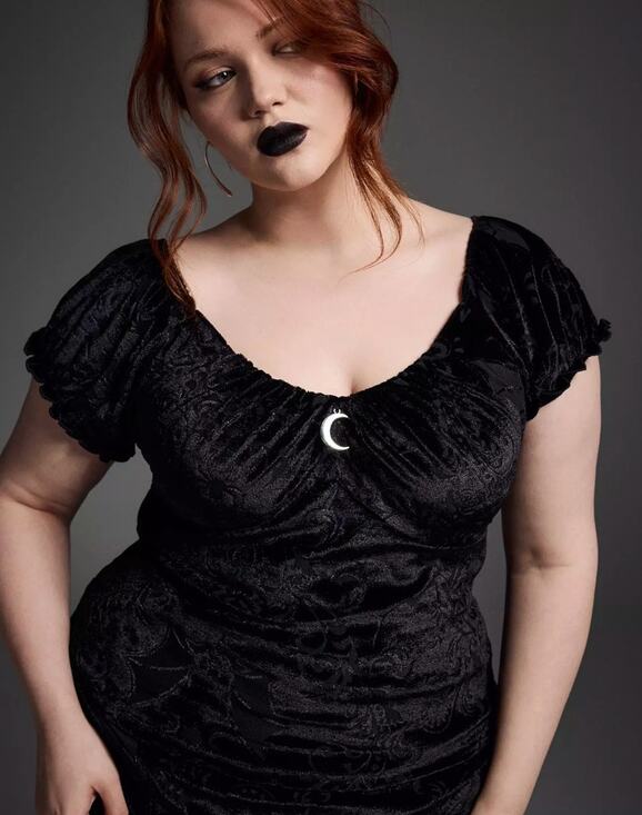 torrid Tops - Black NightFall by Torrid Velvet Lace Cropped Charm Top L